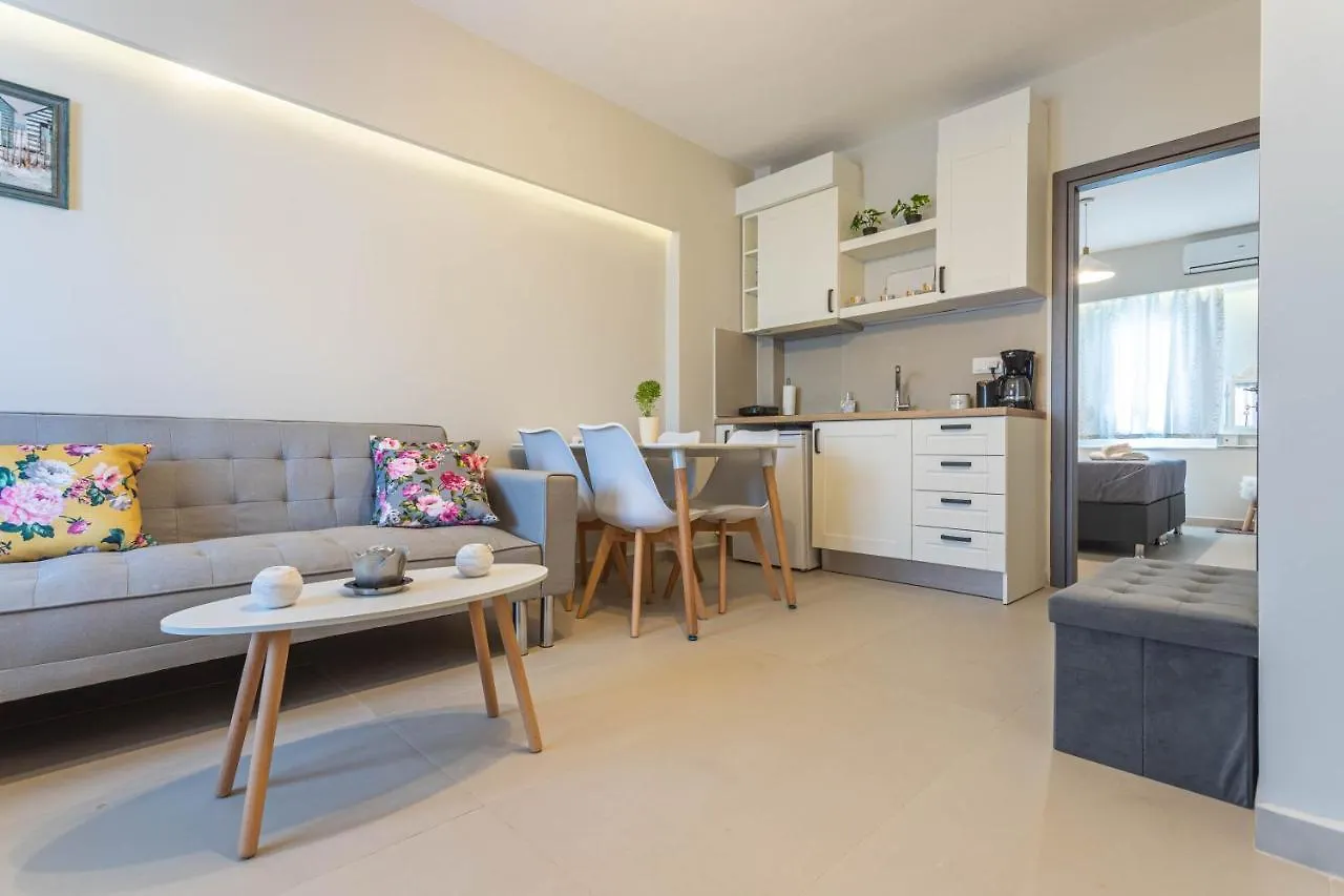 Georgias Apartments Nea Fokea
